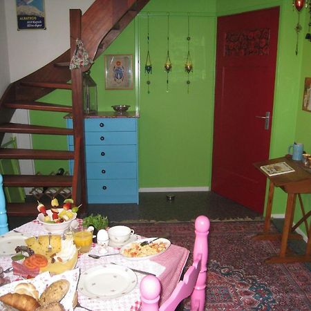 Janz Bed & Breakfast Capelle aan den IJssel Exterior photo
